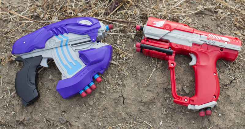 Illustration for article titled Review: BOOMco's Halo Dart Guns Aren't All a Gamer's Dream Come True